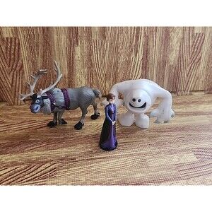 Disney Frozen SVEN Reindeer  PVC Figure 4” cake topper Toy